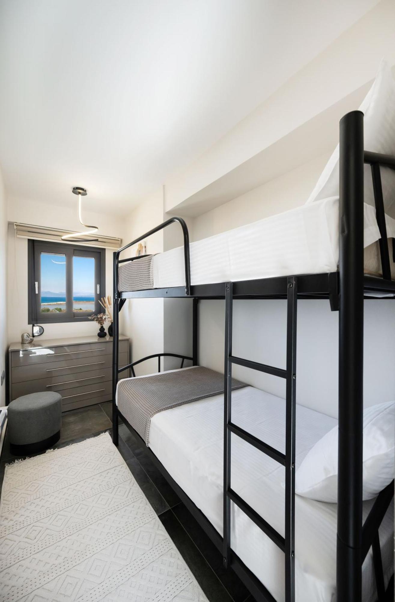 Adam'S Suite Frínion Exterior photo